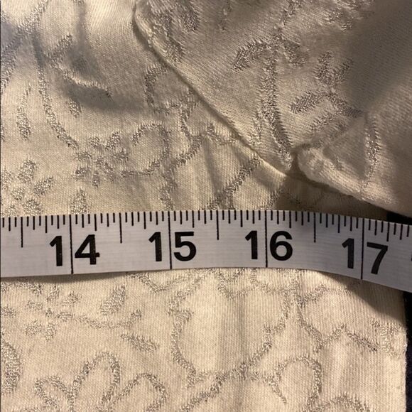 Buckle BKE long sleeve cotton white lace design crew neck top-Large - Picture 8 of 11